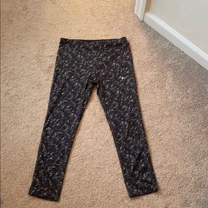 Nike cropped leggings; Dry fit